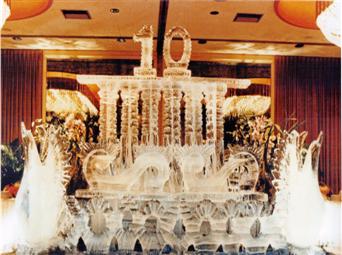 Multi Block Centerpieces Ice Sculpture (MBC-01) for a grand hotel's anniversary celebration.