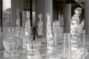 Eyes4ice - Orchestral Instruments Ice Sculpture (OI-01) for a tribute to music and the arts.